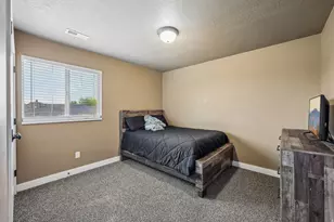 5129 S 3450 W, Roy, UT 84067 - Photo 19