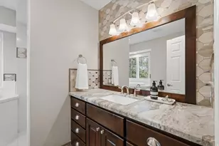 155 E 400 S, Hyrum, UT 84319 - Photo 23