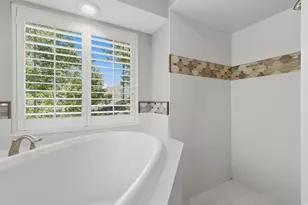 155 E 400 S, Hyrum, UT 84319 - Photo 25