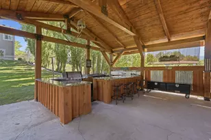 155 E 400 S, Hyrum, UT 84319 - Photo 41