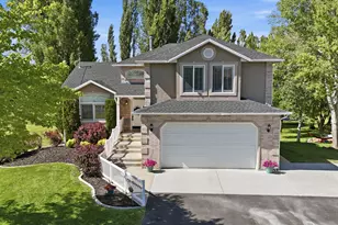 155 E 400 S, Hyrum, UT 84319 - Photo 45