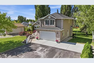 155 E 400 S, Hyrum, UT 84319 - Photo 57