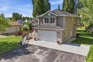155 E 400 S, Hyrum, UT 84319 - Photo 57
