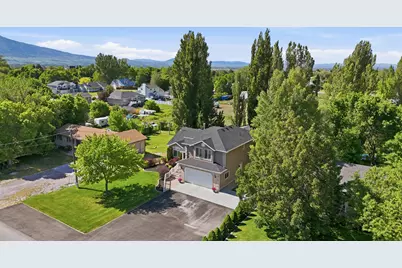 155 E 400 S, Hyrum, UT 84319 - Photo 55