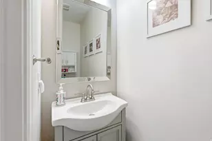 1853 W 2300 S, Woods Cross, UT 84087 - Photo 15