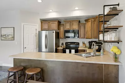 1853 W 2300 S, Woods Cross, UT 84087 - Photo 11