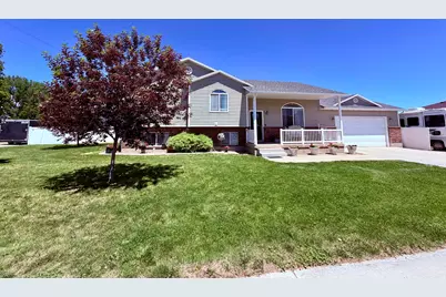 631 E 600 N, Roosevelt, UT 84066 - Photo 3