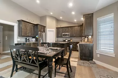 8 S Cherry Wood Ln, Grantsville, UT 84029 - Photo 17