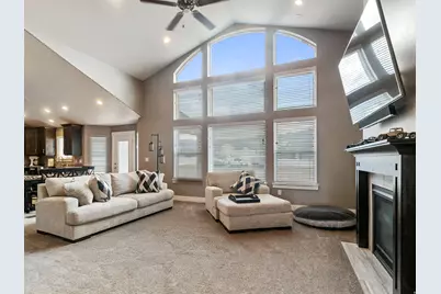 8 S Cherry Wood Ln, Grantsville, UT 84029 - Photo 11