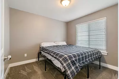 8 S Cherry Wood Ln, Midvale, UT 84047 - Photo 15