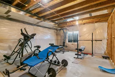 8 S Cherry Wood Ln, Midvale, UT 84047 - Photo 17