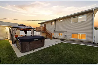 1085 E Sego Lily Dr S, Sandy, UT 84094 - Photo 7
