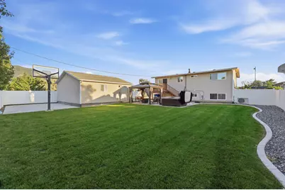 1085 E Sego Lily Dr S, Sandy, UT 84094 - Photo 11
