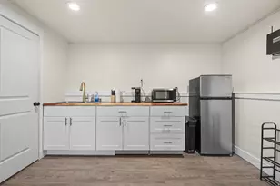 1085 E Sego Lily Dr S, Sandy, UT 84094 - Photo 35