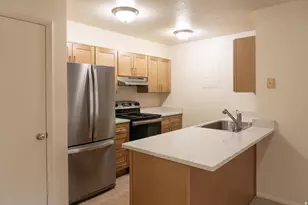 1222 E Waterside Cv, Cottonwood Heights, UT 84047 - Photo 5