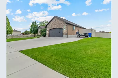 755 N 900 W, Tremonton, UT 84337 - Photo 25