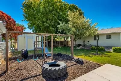 2352 W 7680 S, West Jordan, UT 84084 - Photo 5