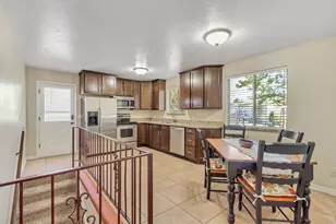 2352 W 7680 S, West Jordan, UT 84084 - Photo 15
