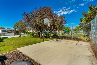 2352 W 7680 S, West Jordan, UT 84084 - Photo 7
