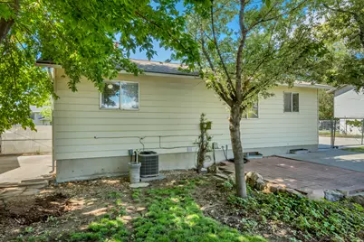 2352 W 7680 S, West Jordan, UT 84084 - Photo 35
