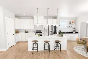 11467 S Abbey Mill Dr Dr, South Jordan, UT 84009 - Photo 1