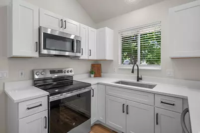 794 N 250 W, American Fork, UT 84003 - Photo 9