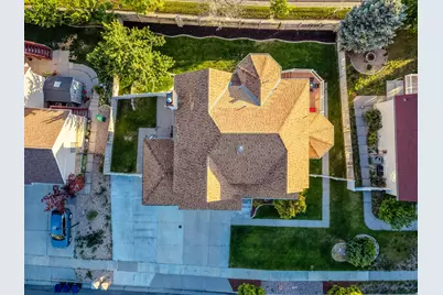 10238 S Snow Iris Way E, Sandy, UT 84092 - Photo 57