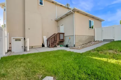 10238 S Snow Iris Way E, Sandy, UT 84092 - Photo 45