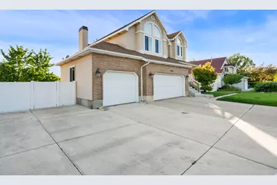10238 S Snow Iris Way E, Sandy, UT 84092 - Photo 59
