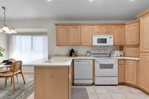 7471 S Greenwood Village Dr E, Midvale, UT 84047 - Photo 7