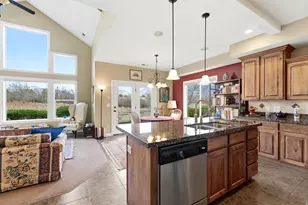 10219 S Mystic Fls Wy, South Jordan, UT 84095 - Photo 11