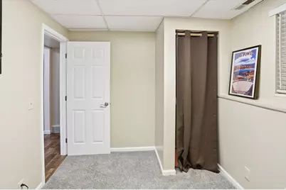 8938 S Manchester Ln, Sandy, UT 84093 - Photo 29