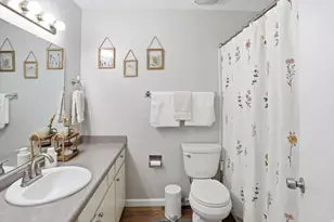 8938 S Manchester Ln, Sandy, UT 84093 - Photo 33