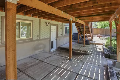 8938 S Manchester Ln, Sandy, UT 84093 - Photo 37
