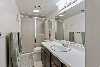 6191 S Rainsborough Rd, Murray, UT 84121 - Photo 29