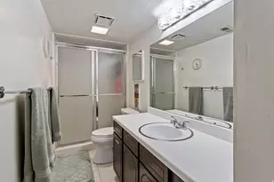 6191 S Rainsborough Rd, Murray, UT 84121 - Photo 29