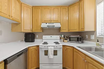 465 N 300 W #29, Provo, UT 84601 - Photo 11