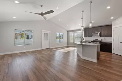 2508 W Sunset Way, Layton, UT 84041 - Photo 25