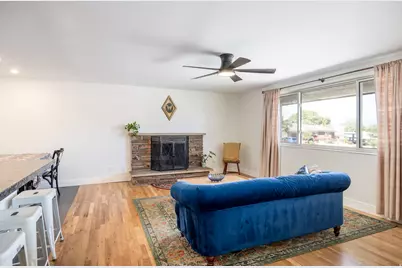7331 S 1420 E, Cottonwood Heights, UT 84121 - Photo 3
