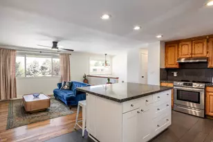 7331 S 1420 E, Cottonwood Heights, UT 84121 - Photo 9