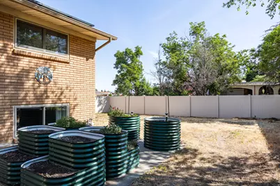 7331 S 1420 E, Cottonwood Heights, UT 84121 - Photo 31
