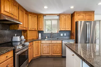 7331 S 1420 E, Cottonwood Heights, UT 84121 - Photo 7