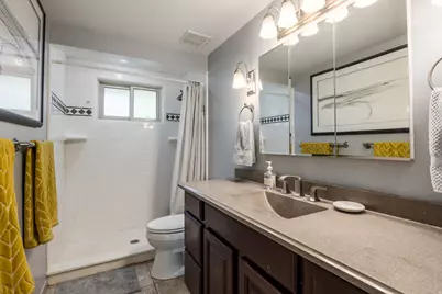 7331 S 1420 E, Cottonwood Heights, UT 84121 - Photo 13