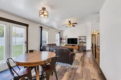 459 S Loader Ave E, Pleasant Grove, UT 84062 - Photo 13