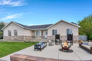 459 S Loader Ave E, Pleasant Grove, UT 84062 - Photo 3