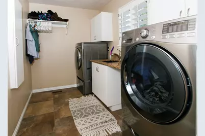 130 S 2050 E, Layton, UT 84040 - Photo 27