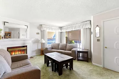 5166 S 2150 W, Roy, UT 84067 - Photo 5
