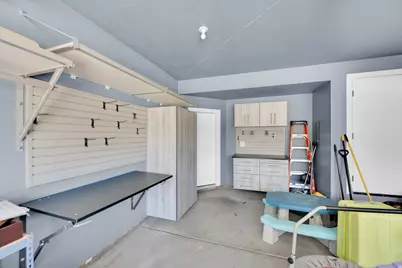 332 W Pages Ln, Bountiful, UT 84010 - Photo 25