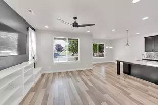 332 W Pages Ln, Bountiful, UT 84010 - Photo 9