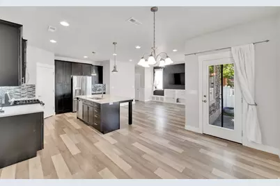 332 W Pages Ln, Bountiful, UT 84010 - Photo 13